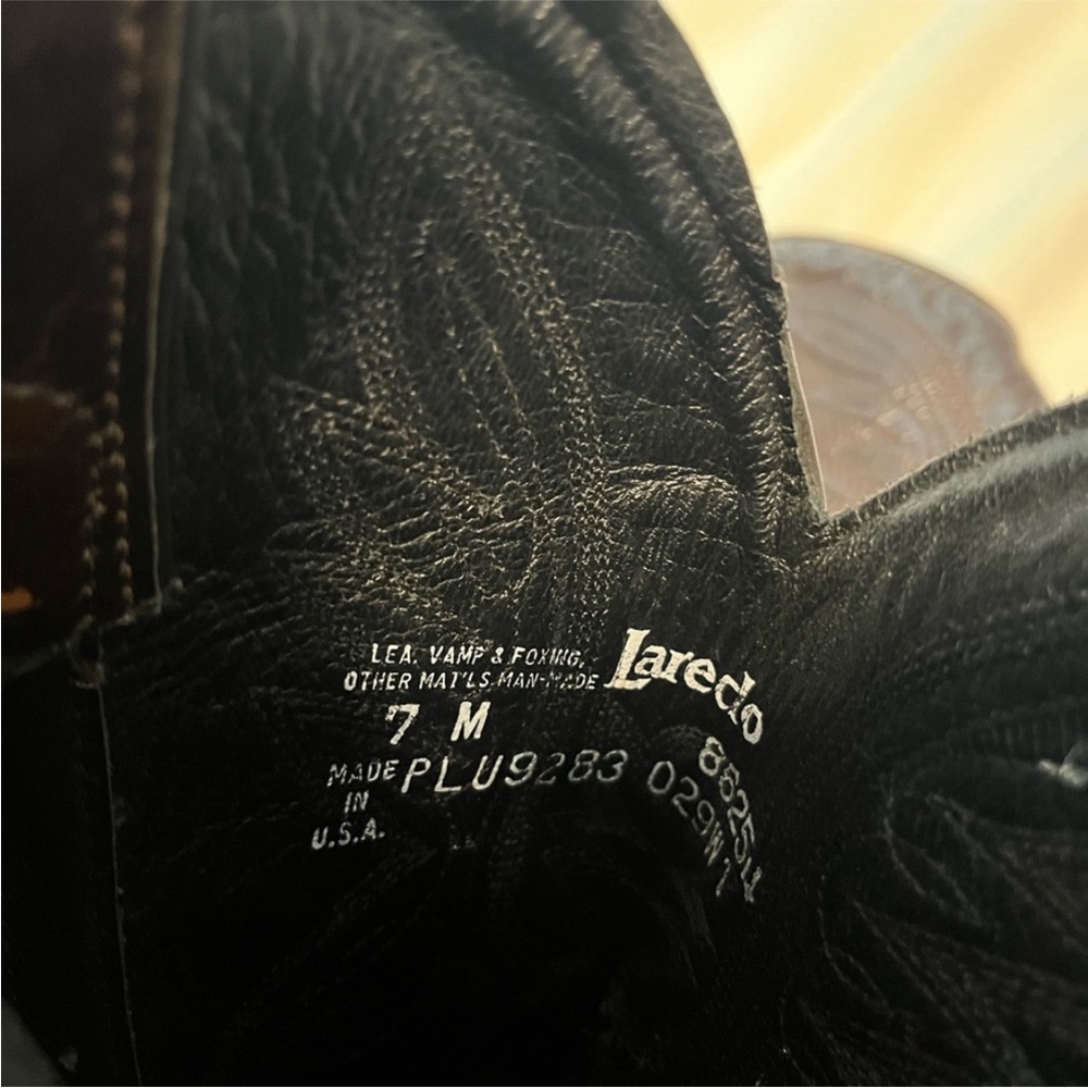 Laredo Dark Brown Leather Cowgirl Boots (Size 7 but fit like a 6 1/2) - Picture 4 of 11